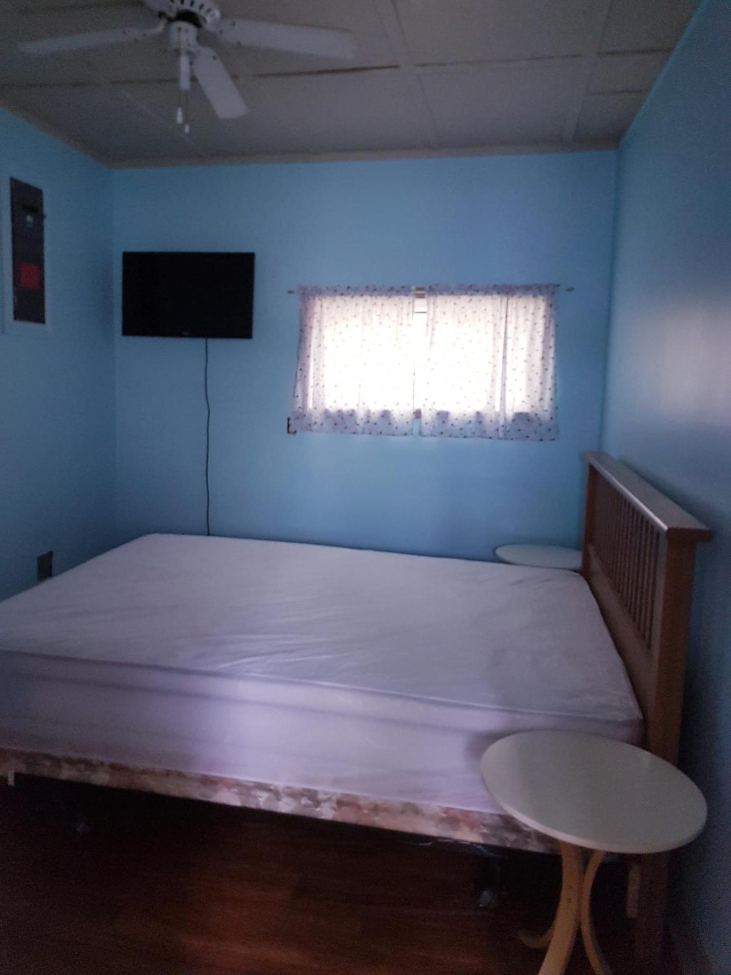 Cloyne Marble Lake Lodge חדר תמונה