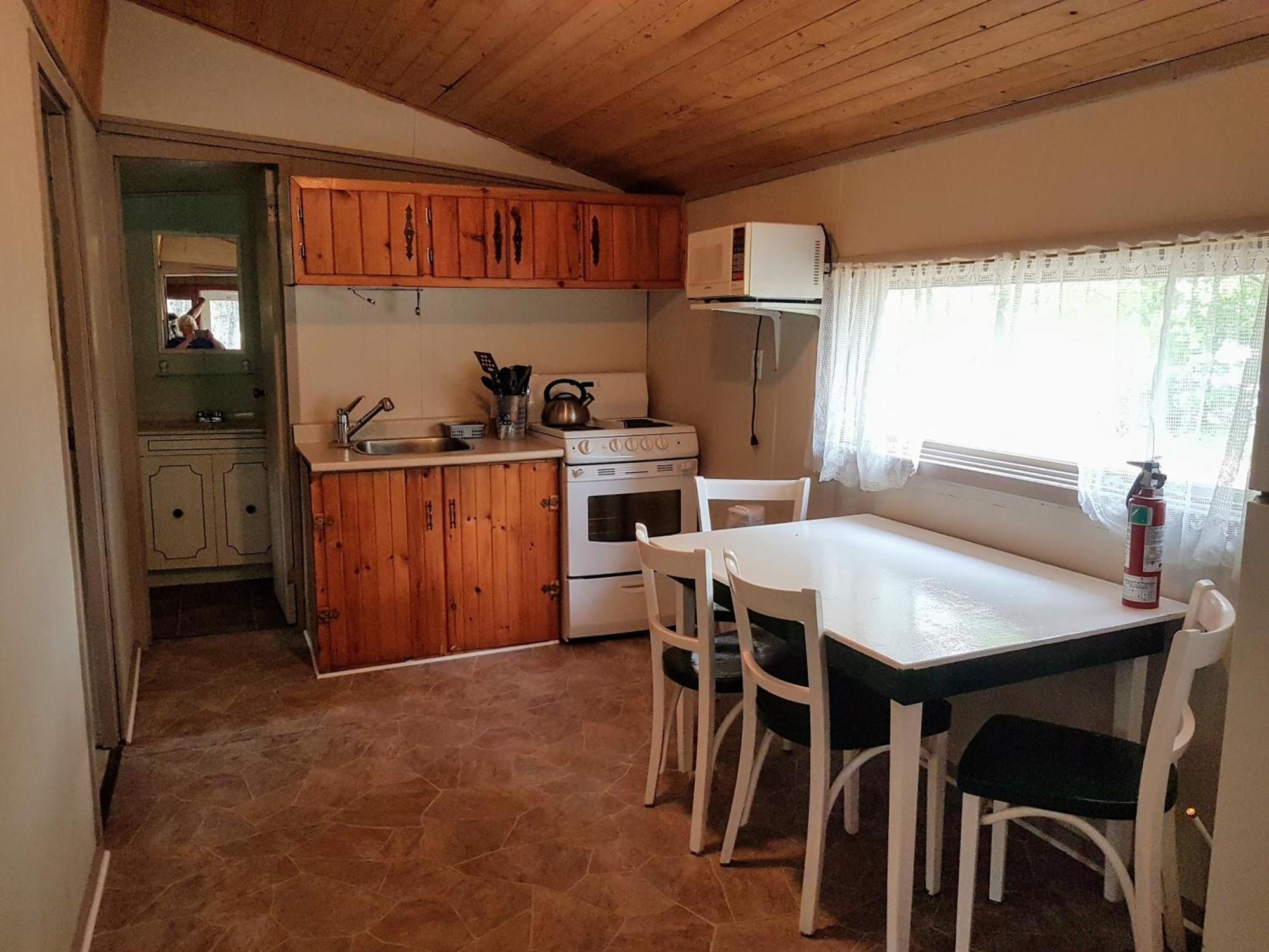 Cloyne Marble Lake Lodge חדר תמונה