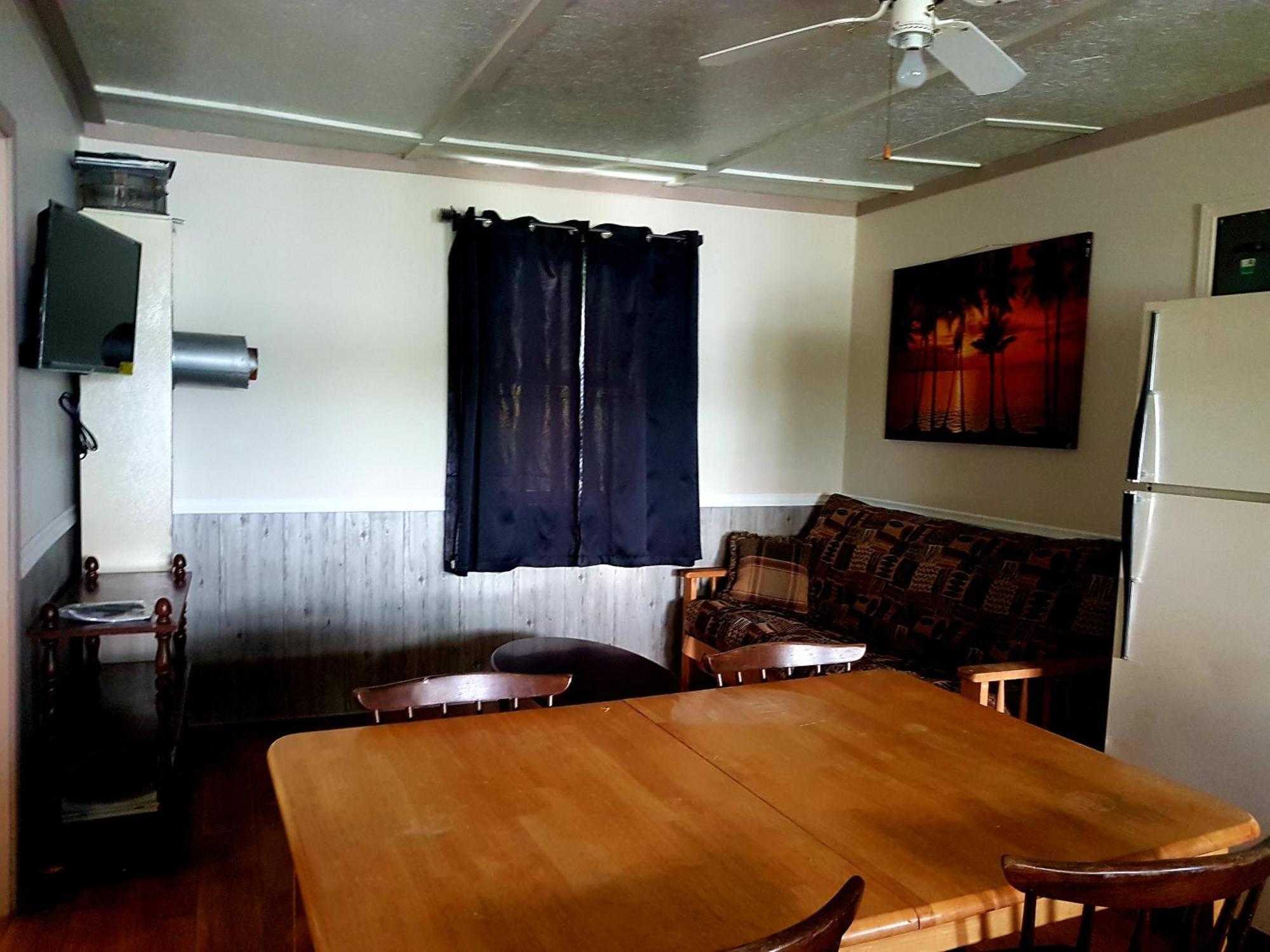 Cloyne Marble Lake Lodge חדר תמונה