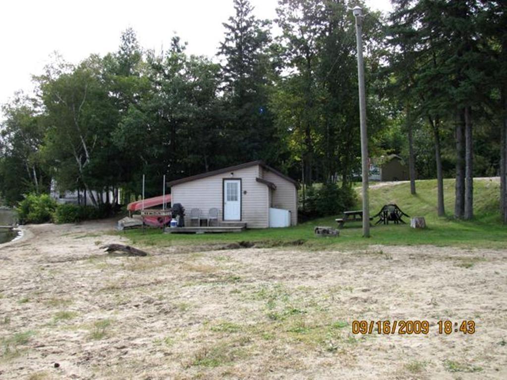 Cloyne Marble Lake Lodge חדר תמונה