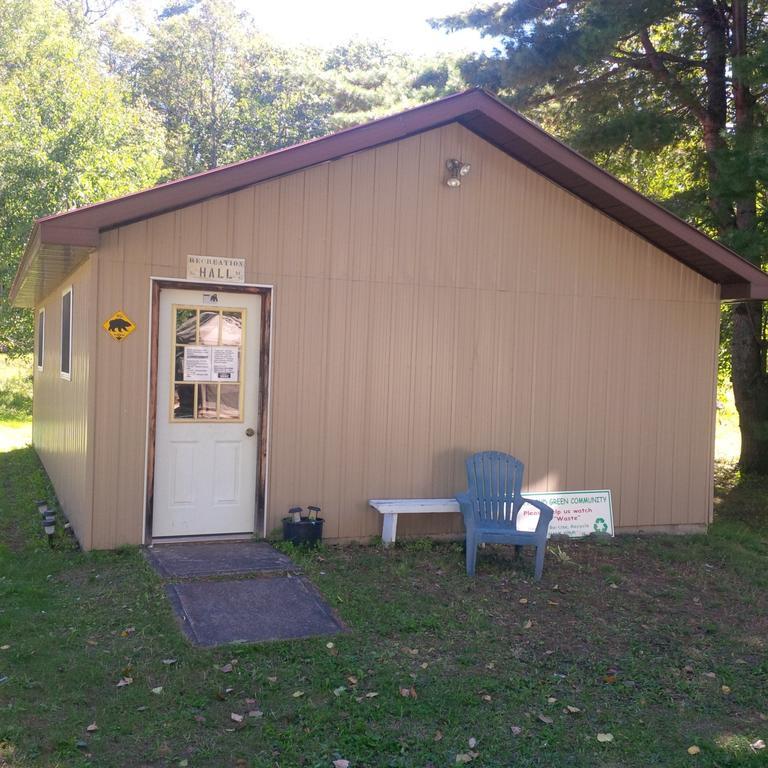 Cloyne Marble Lake Lodge מראה חיצוני תמונה